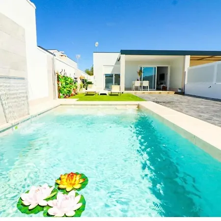 Villa Trix I